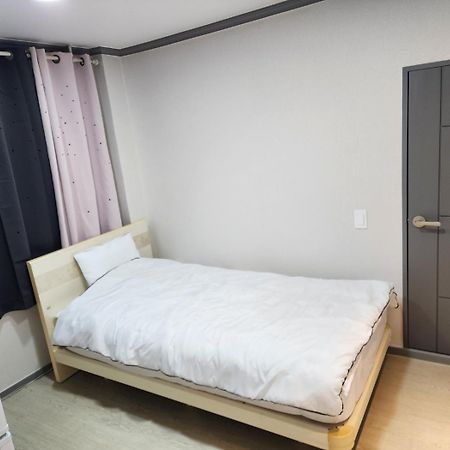Ara Guesthouse Пусан Екстериор снимка