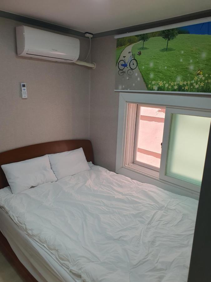 Ara Guesthouse Пусан Екстериор снимка