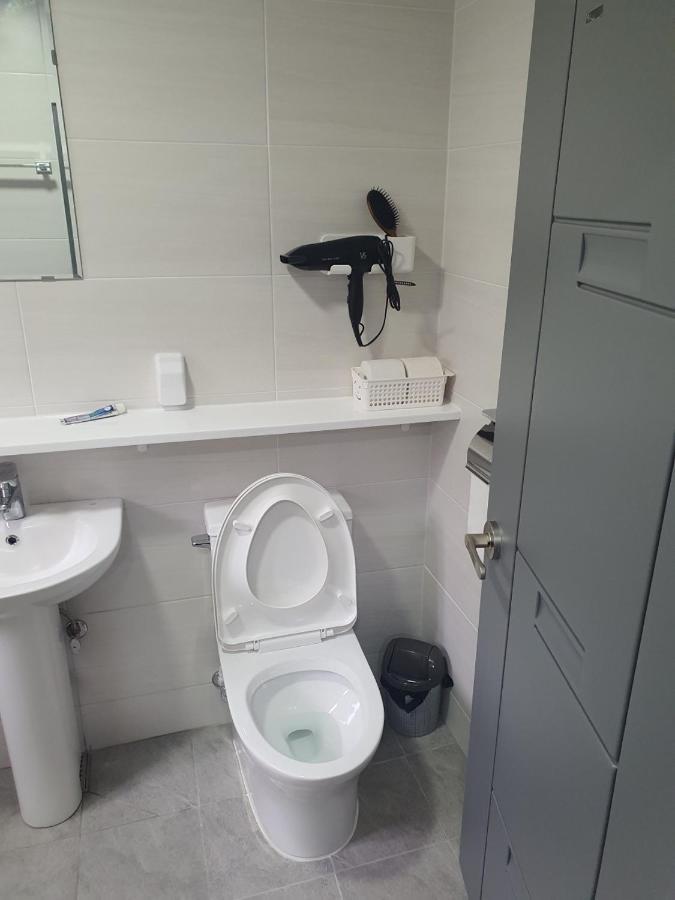 Ara Guesthouse Пусан Екстериор снимка